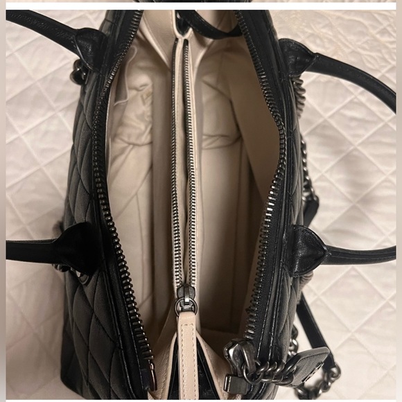 🔥CHANEL CHAIN  luxury shoulder camera Bag🔥 - Picture 6 of 16